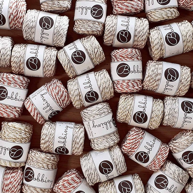 BOBBINY Triplu Twist - sfoară mixtă triplu-răsucită cu fir metalic, 3 mm