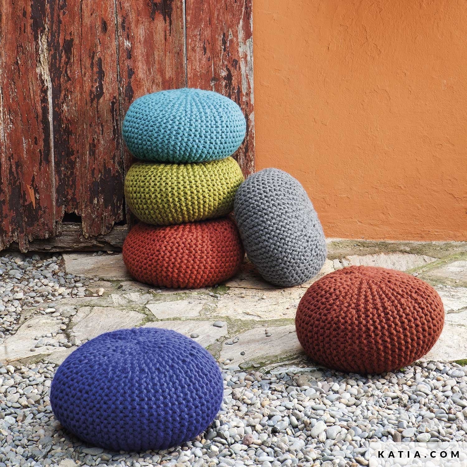 Puf-uri tricotate Canada