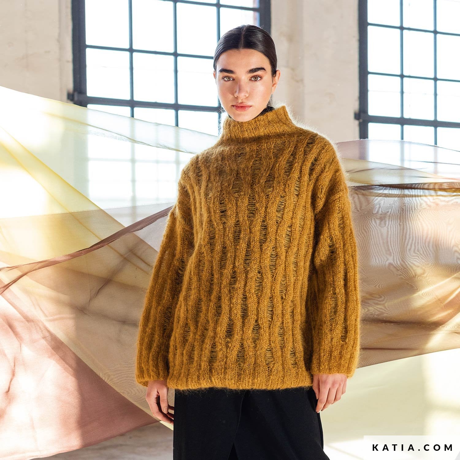 Pulover reliefat din Ingenua