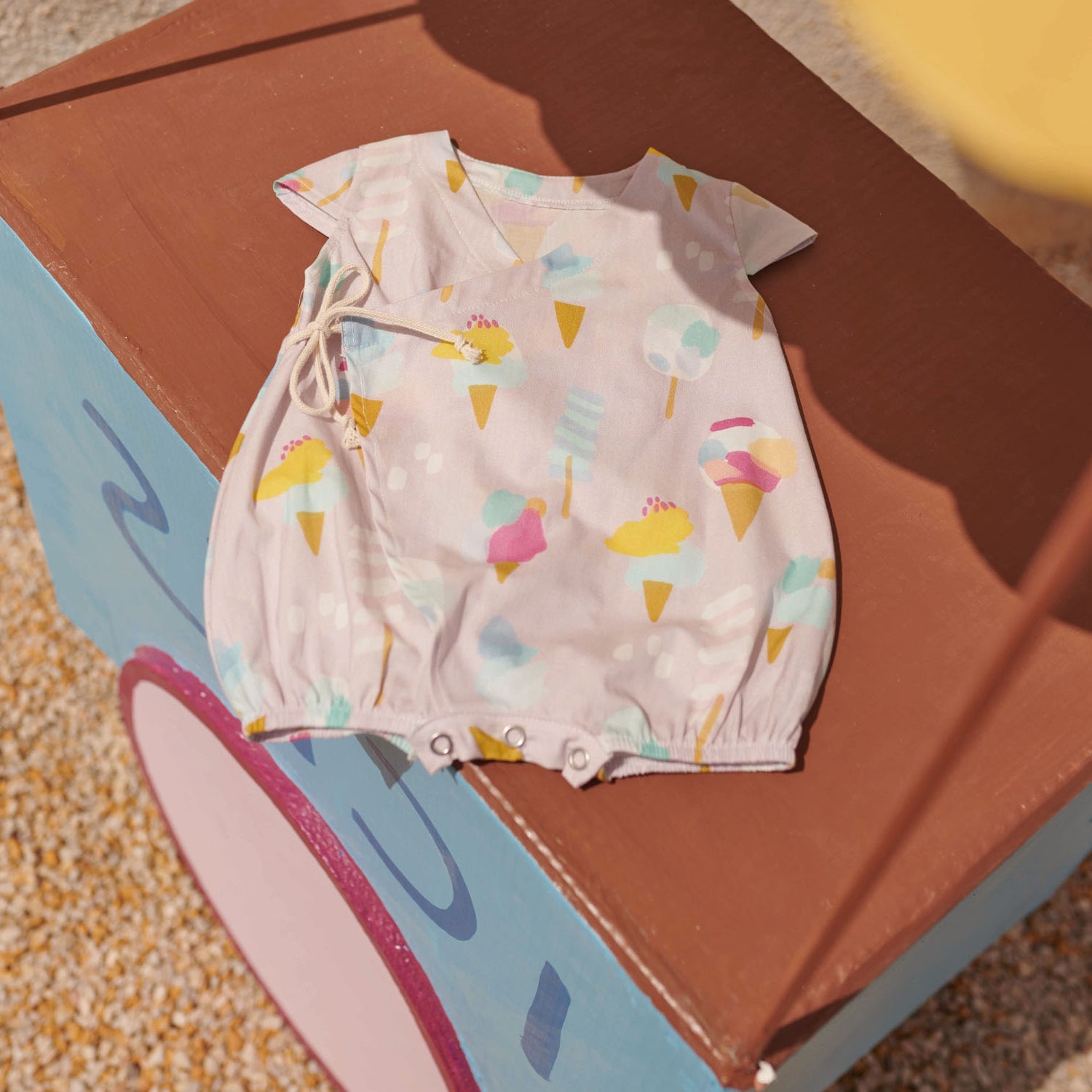 Revista MEDITERRANEAN