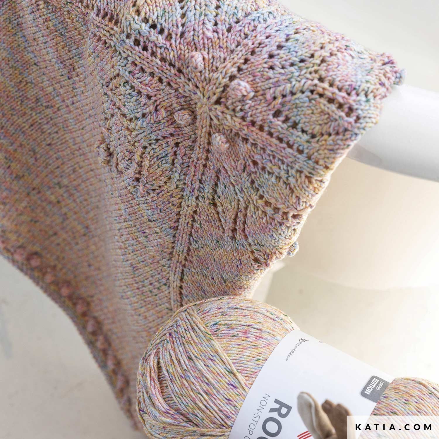 Rocket - fir multicolor de acrilic