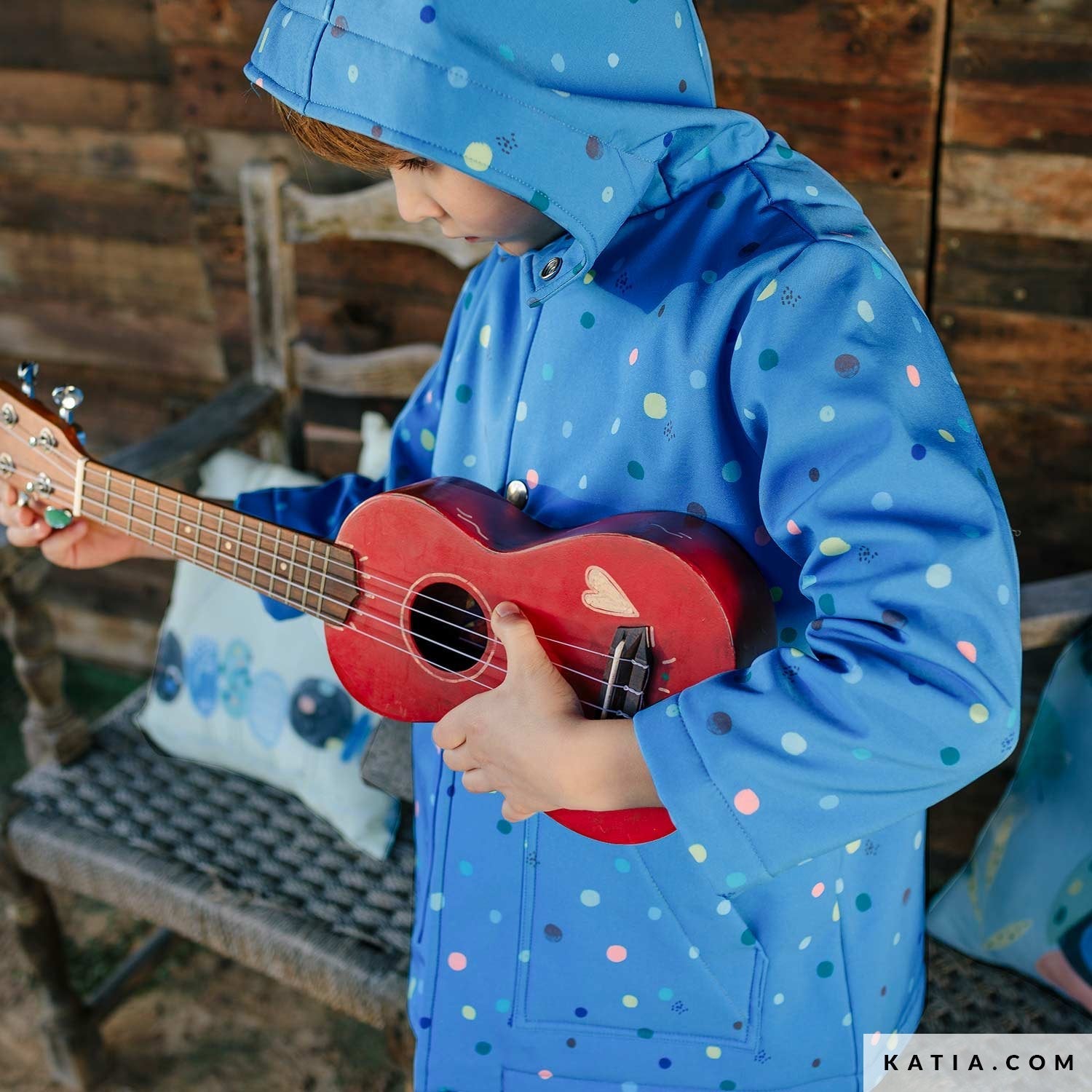 Jachetă cu glugă din țesătură soft-shell