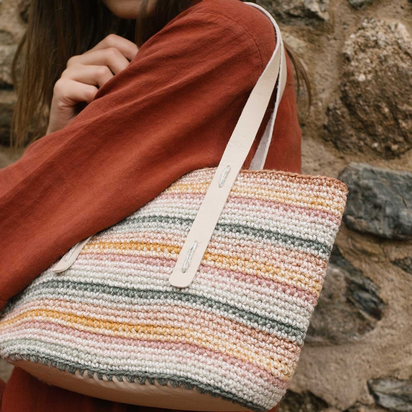 The Vegan Bag - fir răsucit din fibre de ananas și Lyocell