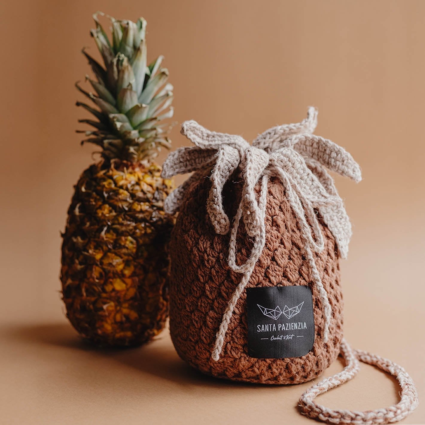The Vegan Bag - fir răsucit din fibre de ananas și Lyocell